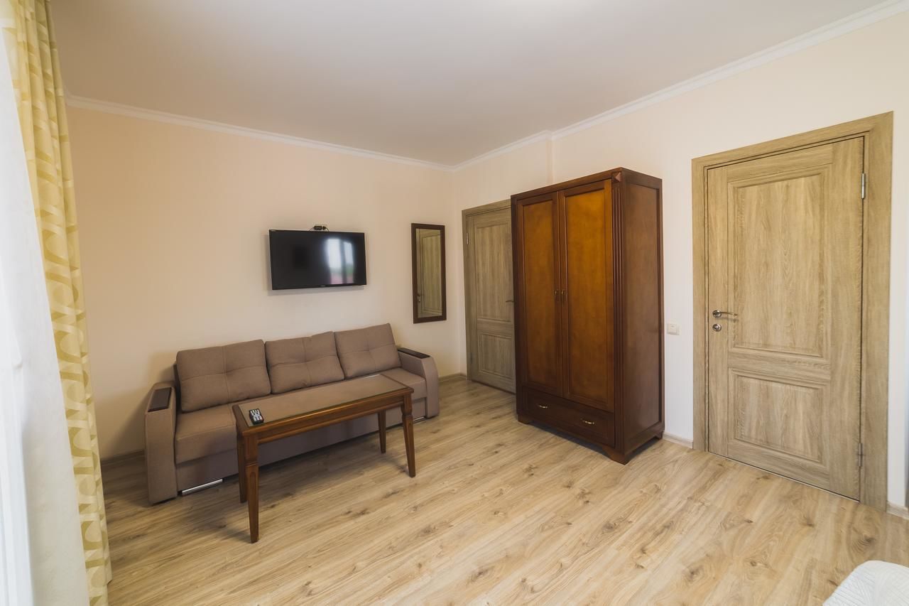 Апарт-отели Villa ZHANNA Central park Трускавец-38